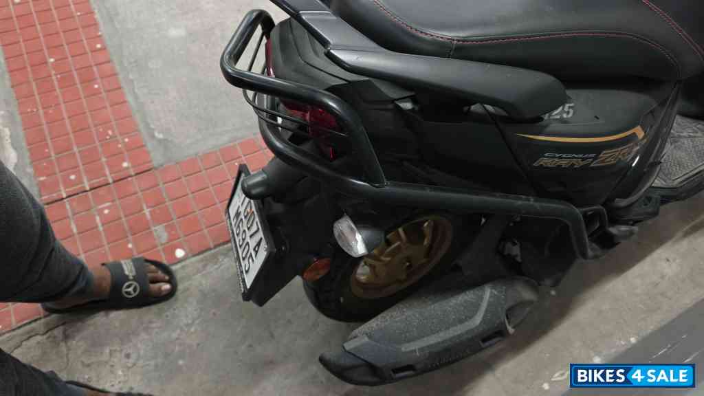 Black Gold Yamaha Cygnus RayZR Street Rally 125 Fi BS6