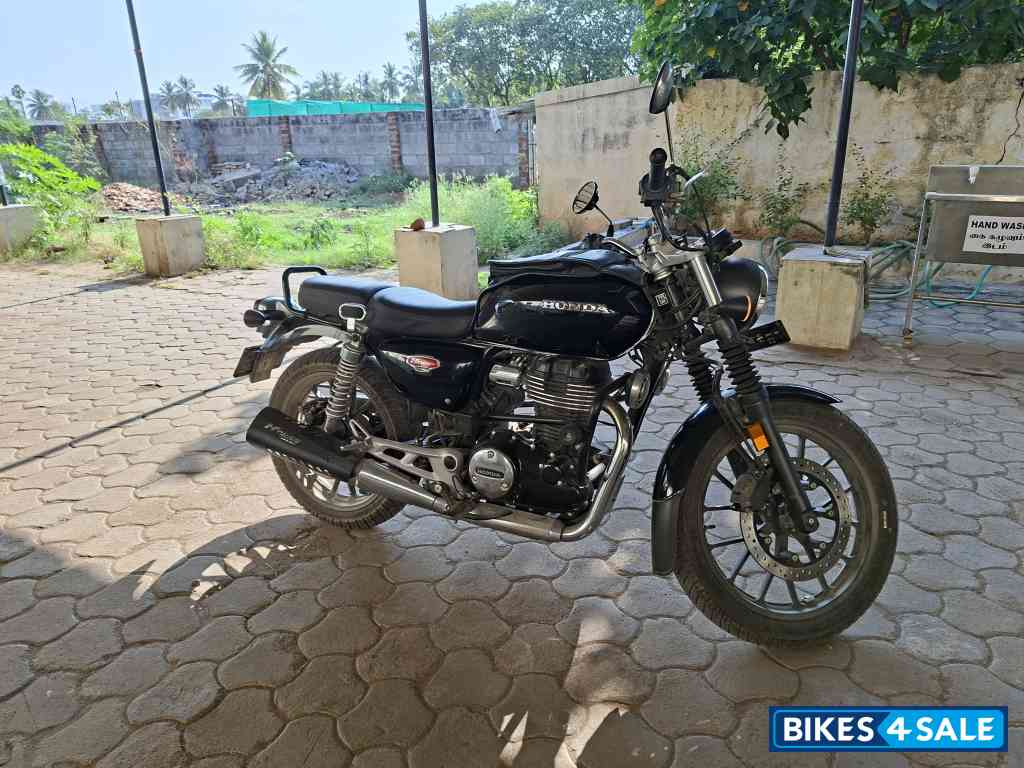 Black Honda Hness CB350 DLX Pro