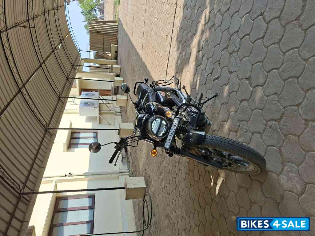 Black Honda Hness CB350 DLX Pro