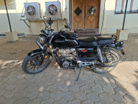 Black Honda Hness CB350 DLX Pro