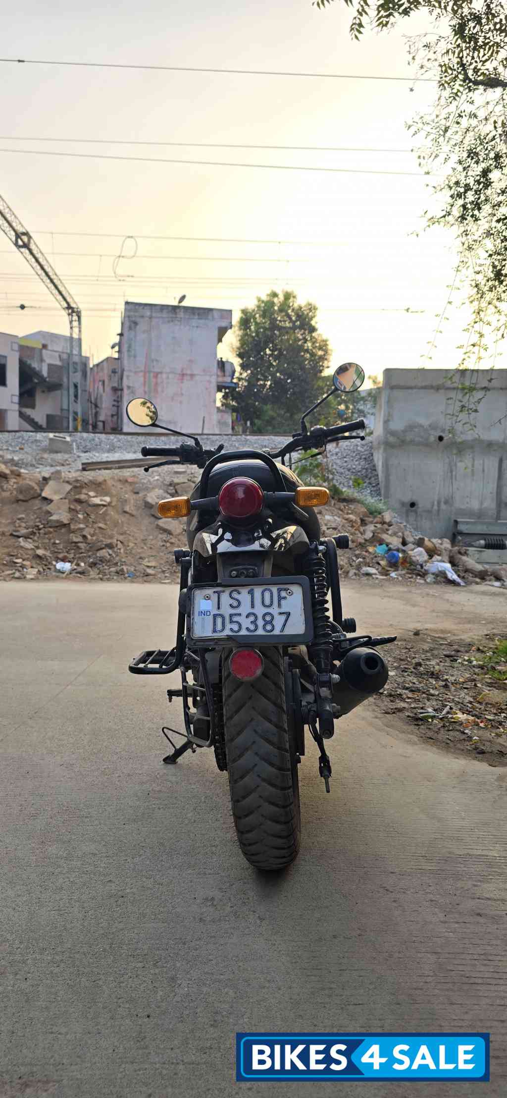 Royal Enfield Hunter 350 Retro