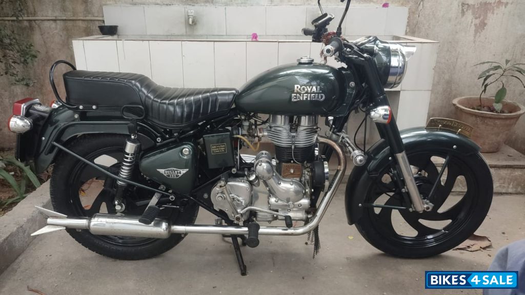 Green Royal Enfield Bullet 350