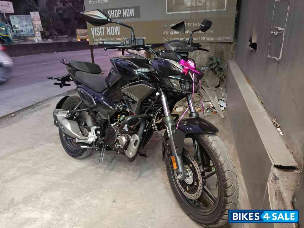 Black Hero Xtreme 125R Black Hero Xtreme 125R