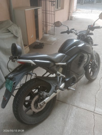 Revolt RV 400