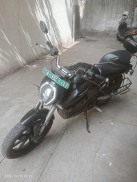 Revolt RV 400