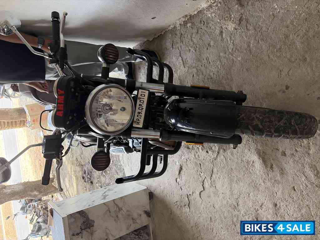 Black Benelli Imperiale 400 BS6 Black Benelli Imperiale 400 BS6