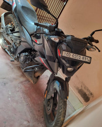 Black Bajaj Pulsar N150
