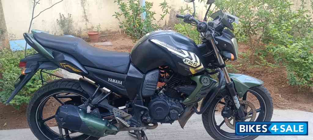 Military Edition Yamaha FZ-S
