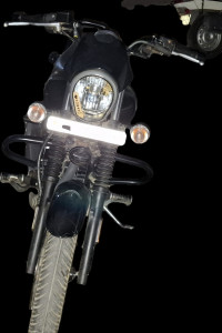 Black Bajaj Avenger Street 160 BS6
