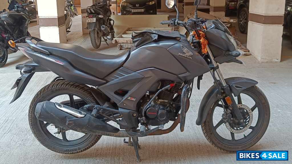 Matt Grey Honda CB Unicorn 160