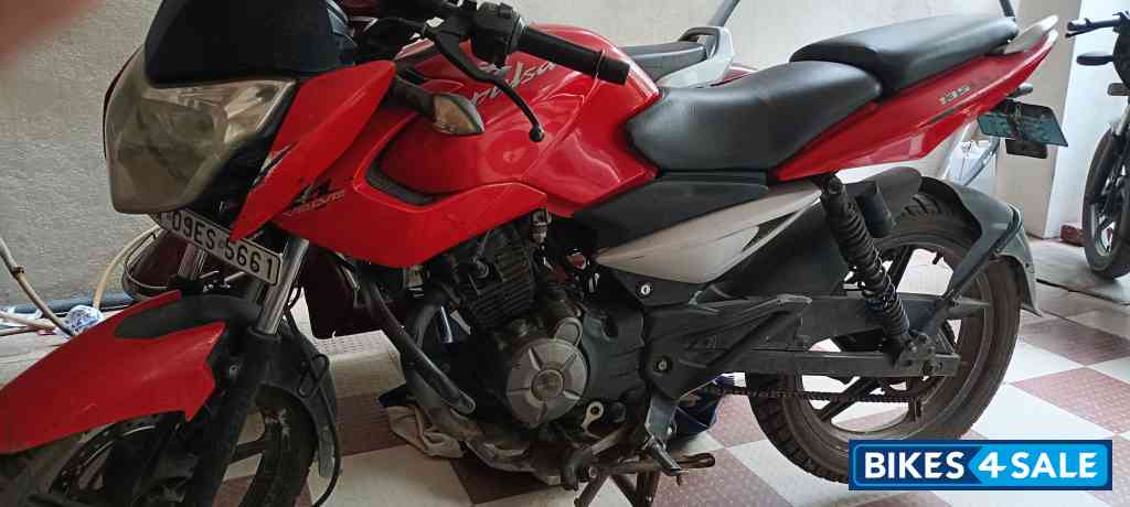 Red Bajaj Pulsar 135LS