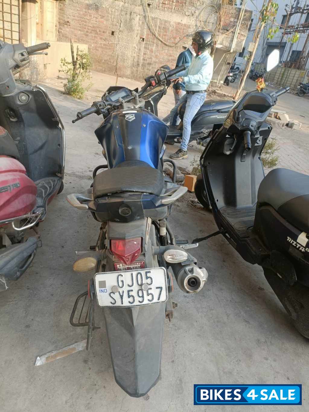 Yamaha FZ-S FI V2