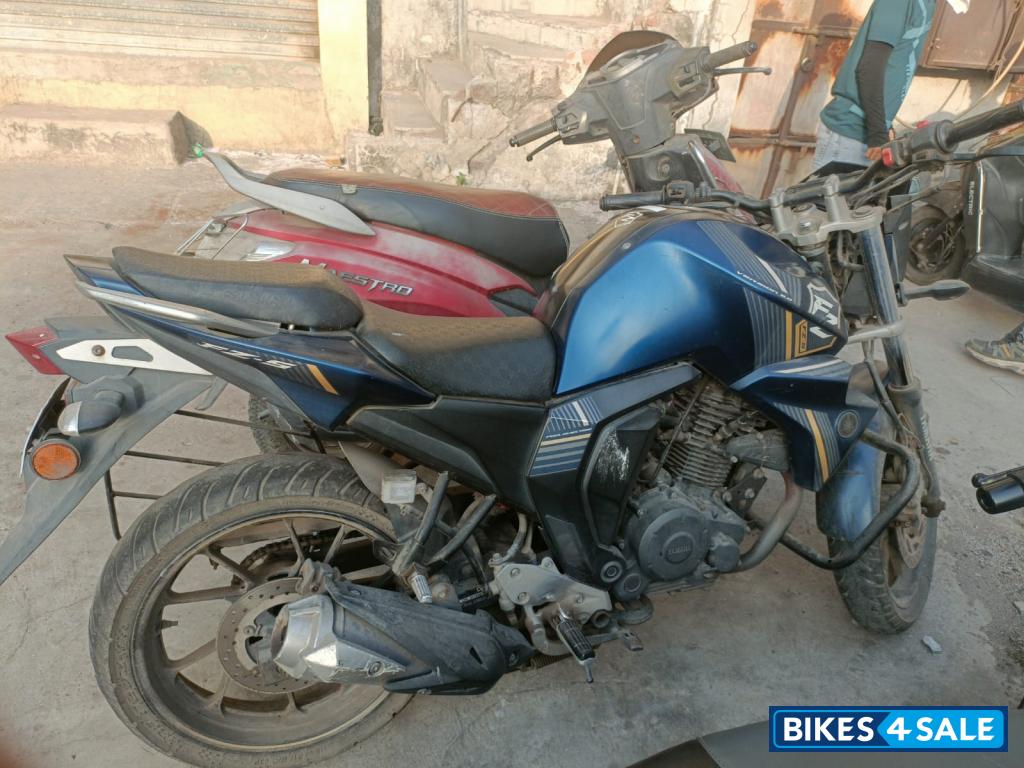 Yamaha FZ-S FI V2