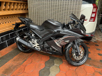 Black Yamaha YZF R15 V3