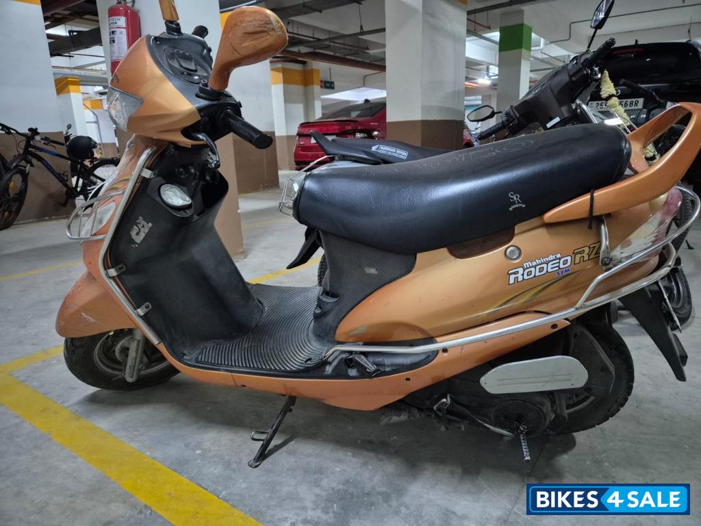 Mahindra Rodeo RZ