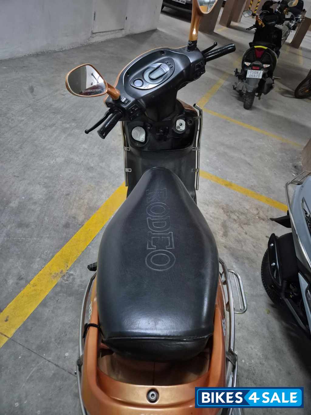 Mahindra Rodeo RZ Mahindra Rodeo RZ