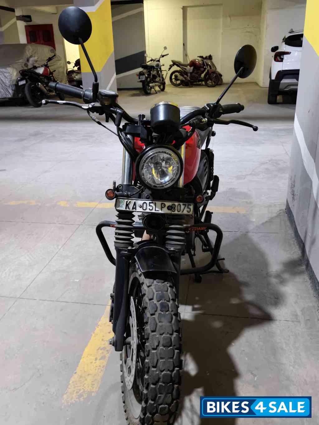 Glossy Red Keeway SR 125 Glossy Red Keeway SR 125