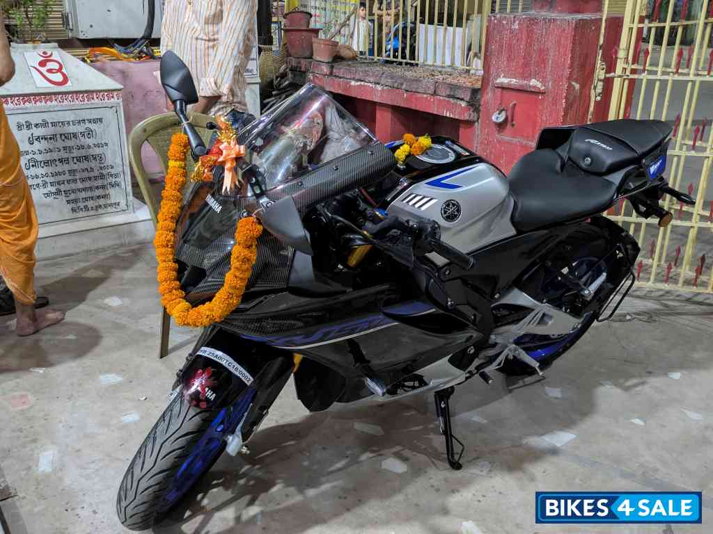 Yamaha R15M