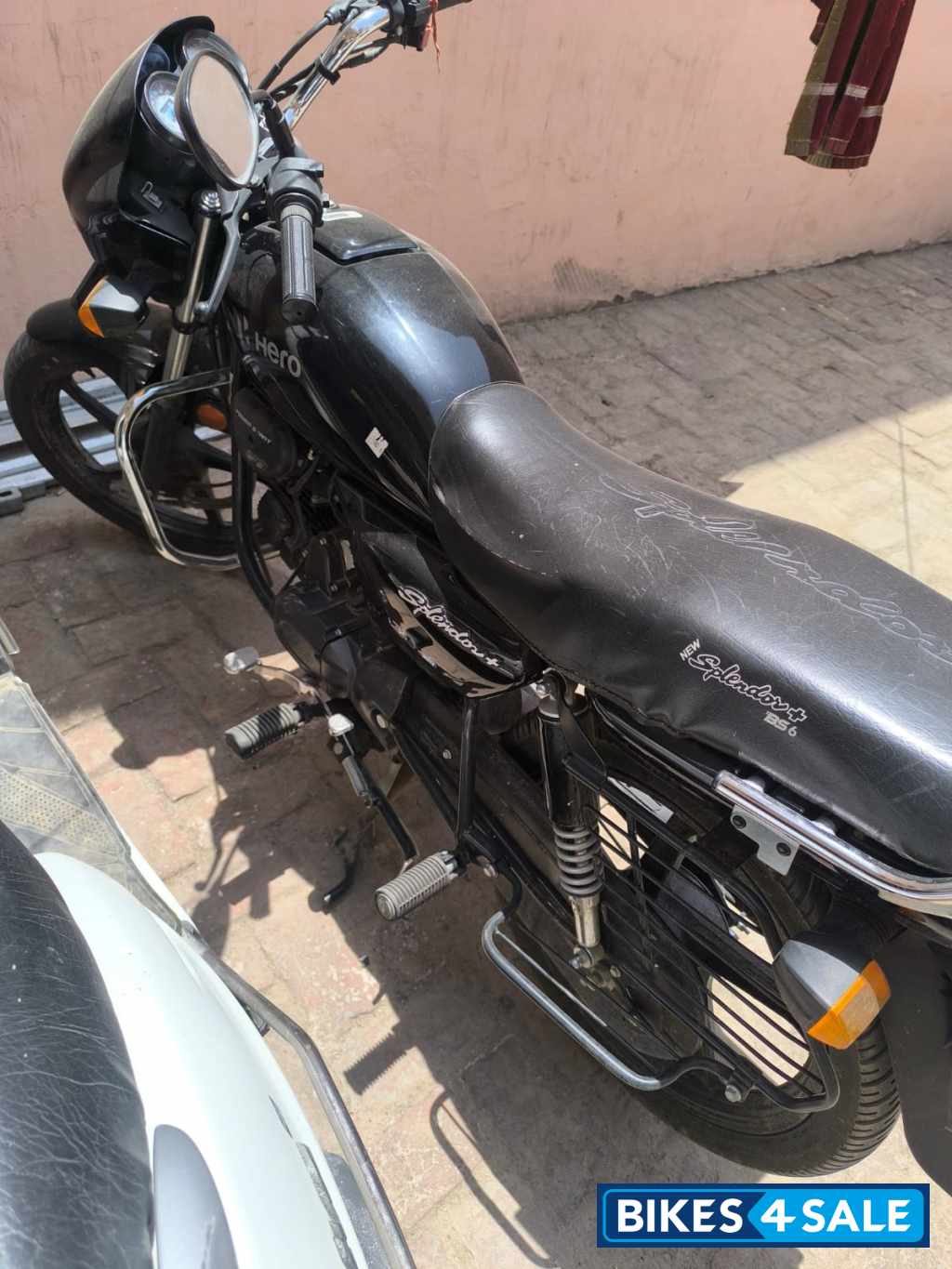 Black Hero Splendor Plus
