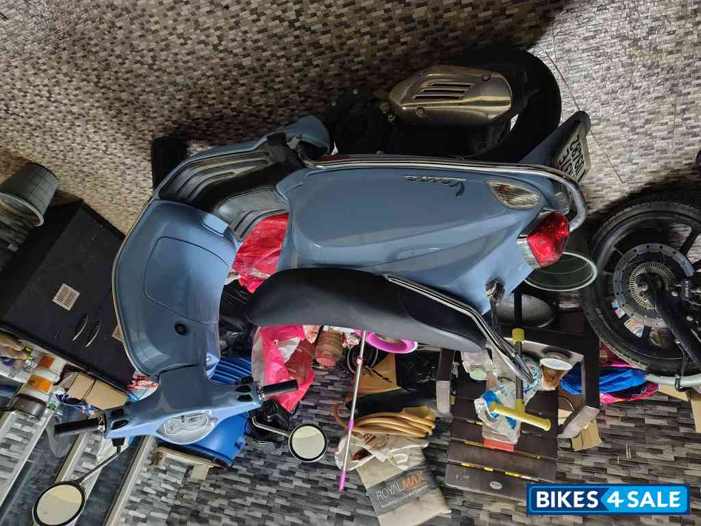 Vespa ZX 125 BS6 Vespa ZX 125 BS6