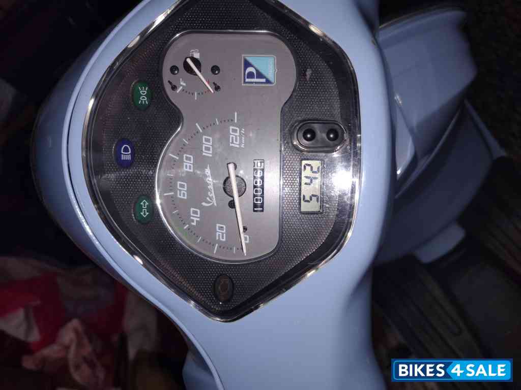 Vespa ZX 125 BS6 Vespa ZX 125 BS6