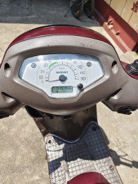 Ming Red Suzuki Access 125 Special Edition