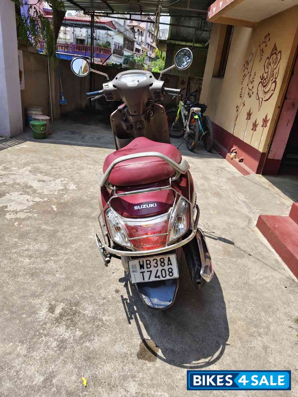 Ming Red Suzuki Access 125 Special Edition Ming Red Suzuki Access 125 Special Edition