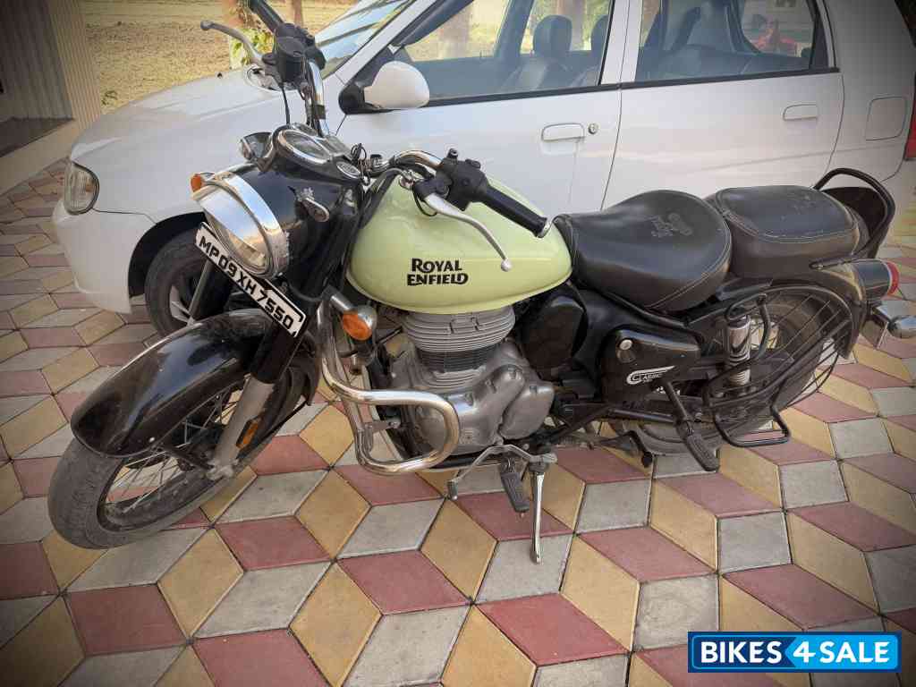 Royal Enfield Classic 350 BS VI