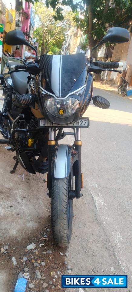 Black Bajaj Pulsar 125 Neon Disc Single Seat