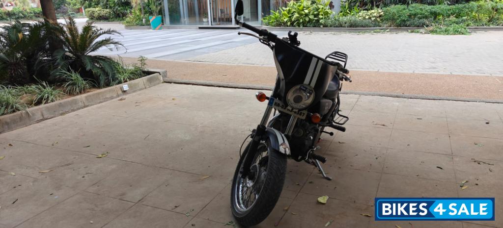 Black Royal Enfield Thunderbird 500