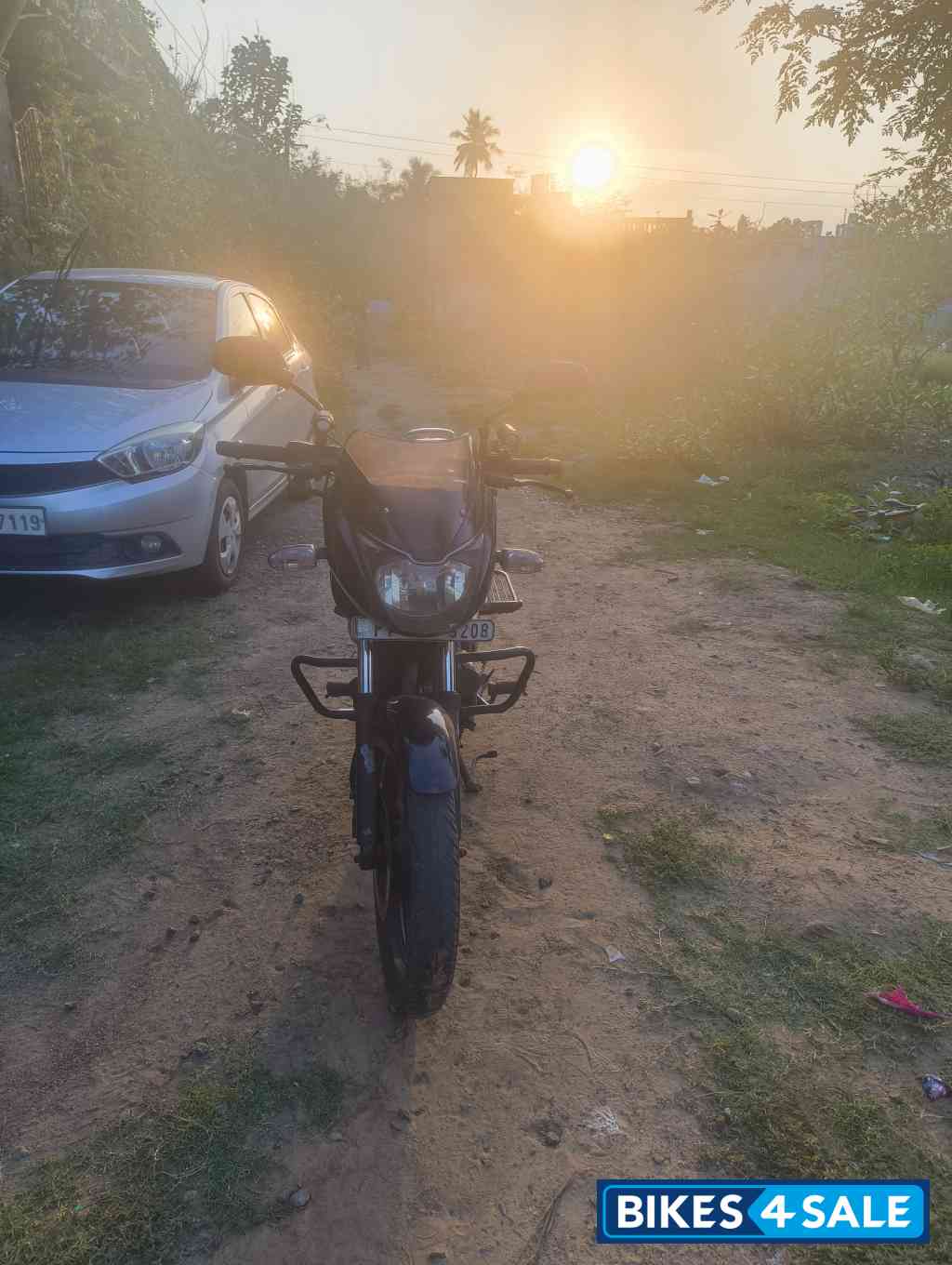 Bajaj Pulsar 150 Neon