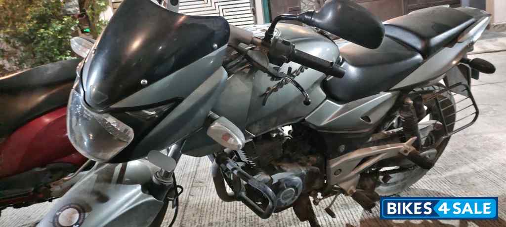 Bajaj Pulsar 180 DTSi Bajaj Pulsar 180 DTSi