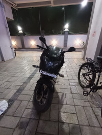 Black Bajaj Pulsar 220 DTSFi
