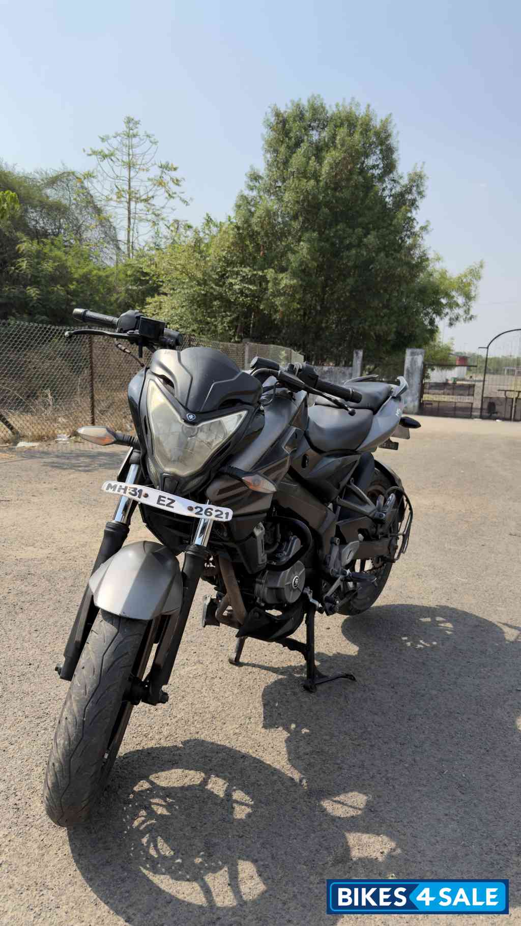 Black Grey Bajaj Pulsar 200 NS