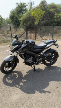 Black Grey Bajaj Pulsar 200 NS