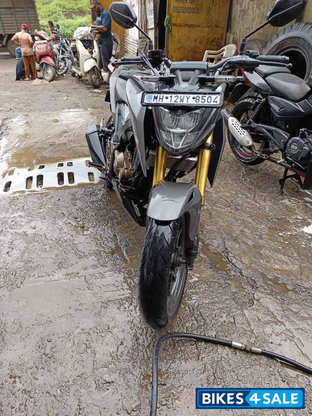 Grey Honda CB300F Deluxe Pro