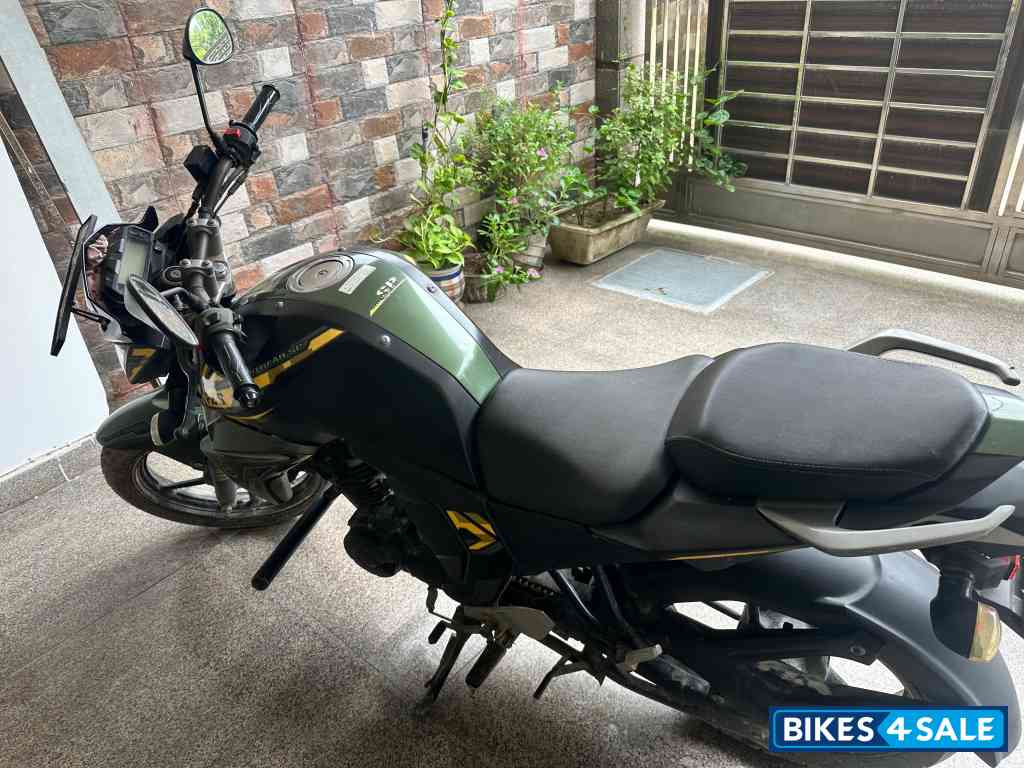 Yamaha FZ-S FI V2 Yamaha FZ-S FI V2