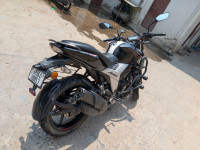 Black TVS Apache RTR 160 4V Special Edition