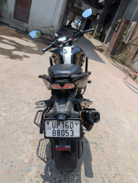 Black TVS Apache RTR 160 4V Special Edition