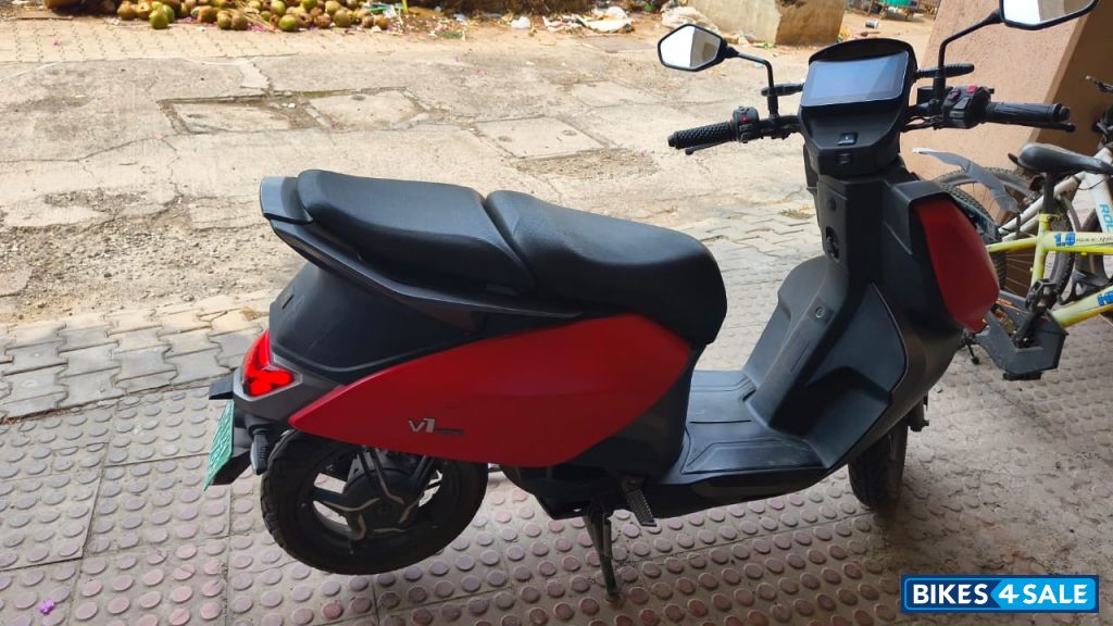 Red Vida V1 Pro