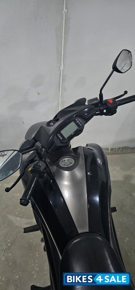 Suzuki Intruder 150 FI Suzuki Intruder 150 FI