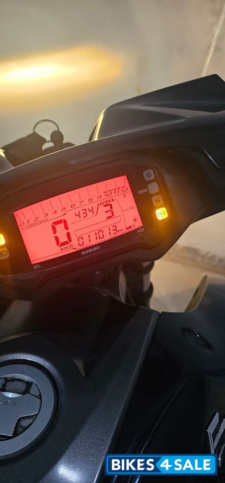 Suzuki Intruder 150 FI Suzuki Intruder 150 FI