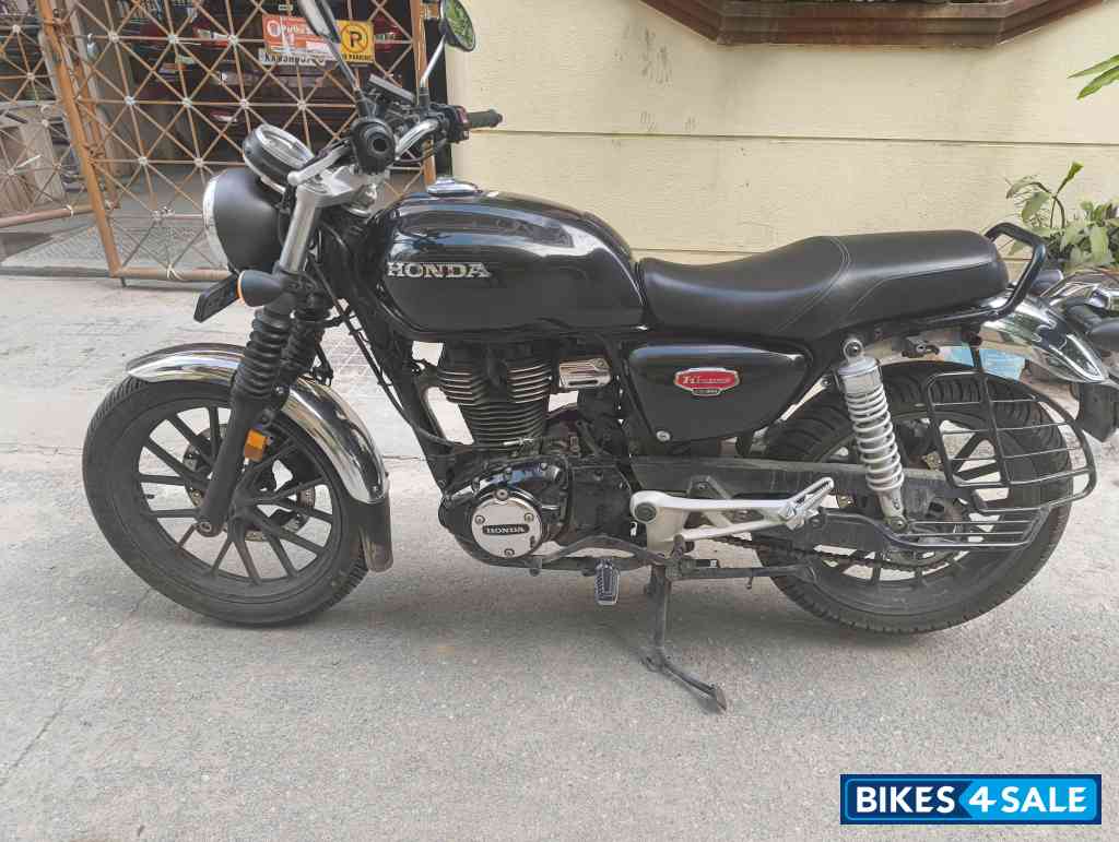 Honda CB350 DLX