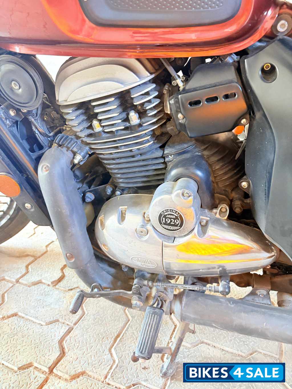 Mystic Copper Jawa 42 Bobber Dual Channel ABS