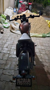 Jawa 42 Bobber Red Sheen 2022 Model