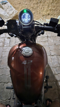 Jawa 42 Bobber Red Sheen