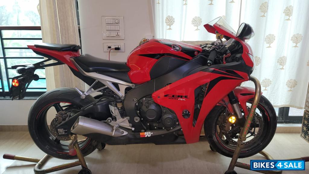 Red Honda CBR1000RR Fireblade