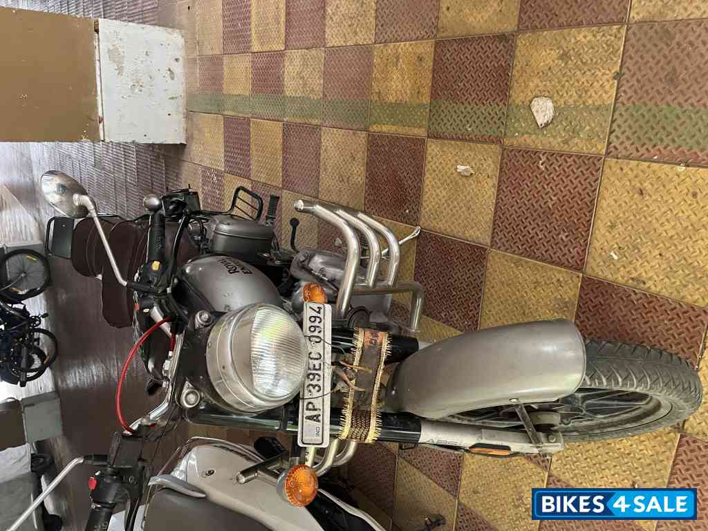 Royal Enfield Classic Gunmetal Grey