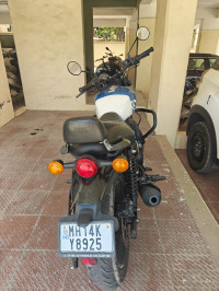 White Blue Royal Enfield Hunter 350 Metro