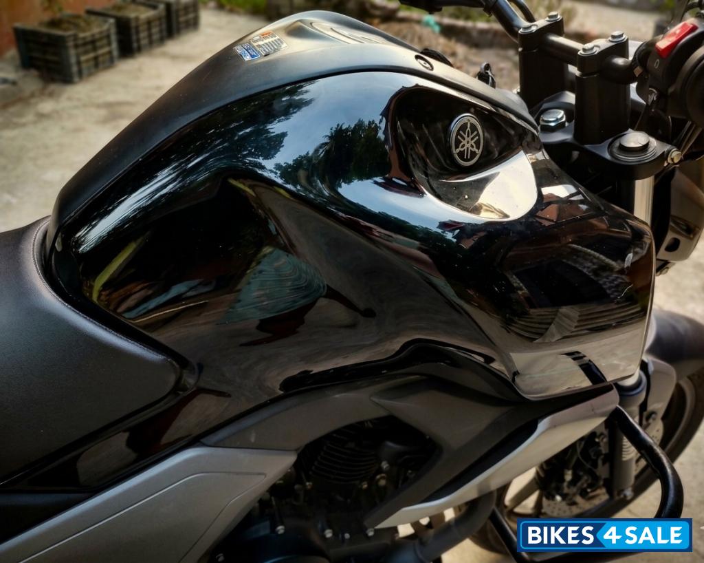 Black Yamaha FZ FI V3 BS6 Black Yamaha FZ FI V3 BS6